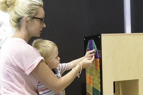 浦东父女手机在线观看,共度美好时光  第1张